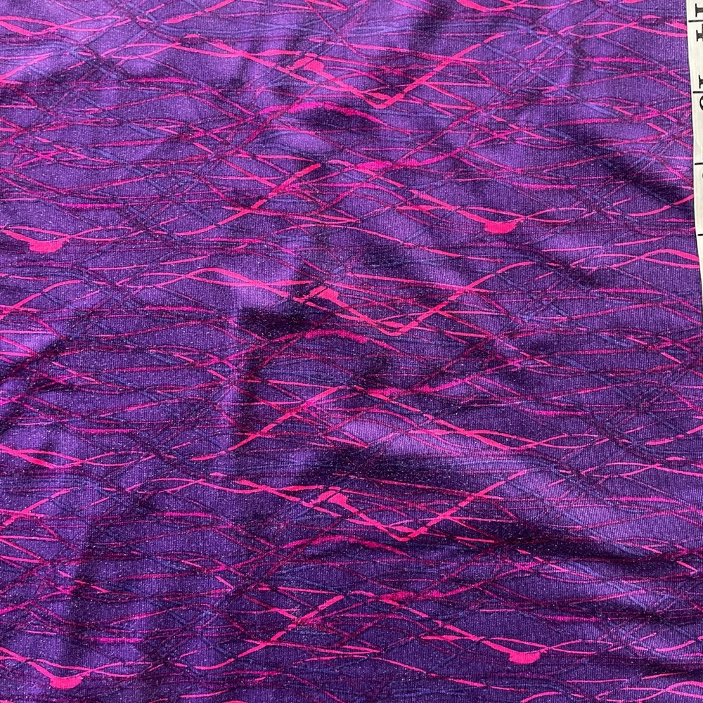 NIKE Womens Small Pullover Therma Fit Athletic Slim Purple 1/4 Zip Thumb Holes - Picture 4 of 9